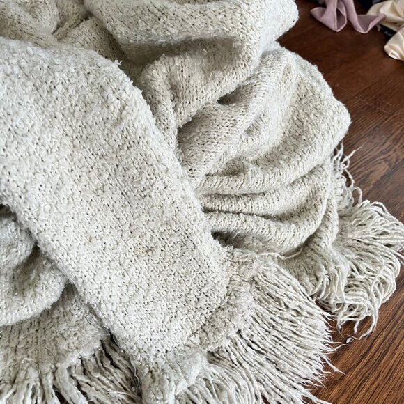 Collectible Queen of Hearts Fringed Knitted Duster Sweater/Long Cardigan - Ivory - Picture 10 of 10